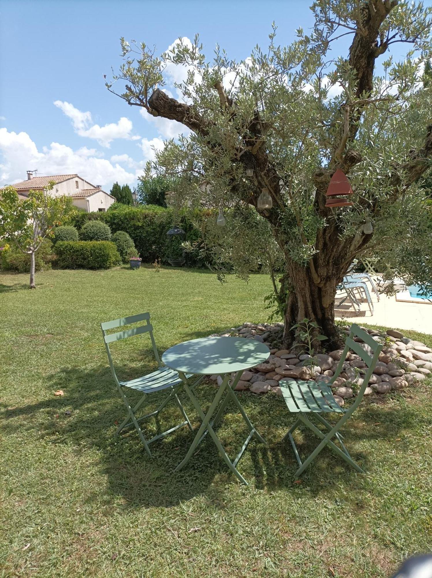 Chambre D'Hote Au Coeur Des Alpilles Mouries Exterior foto